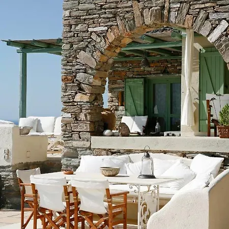 Martha In Kea Villa