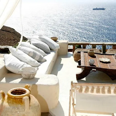 Villa Martha In Kea Kúndurosz