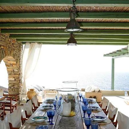 Martha In Kea Villa *