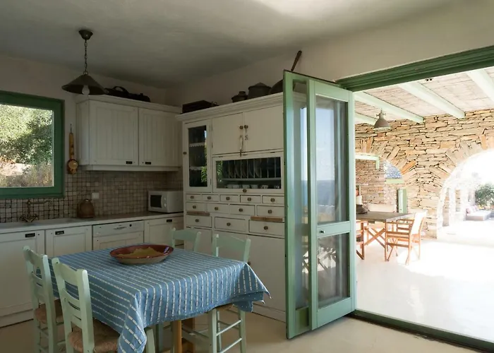 Martha In Kea Villa *