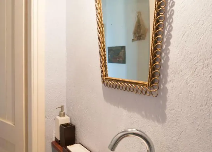 Martha In Kea Koundouros